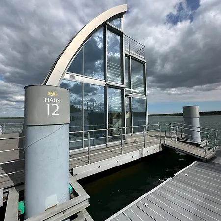 Schwimmende Haus Villa *