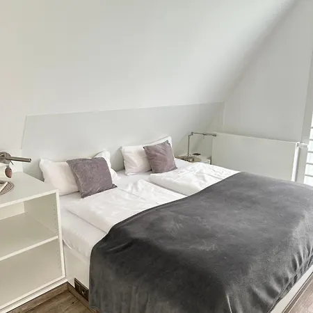 Schwimmende Haus Villa