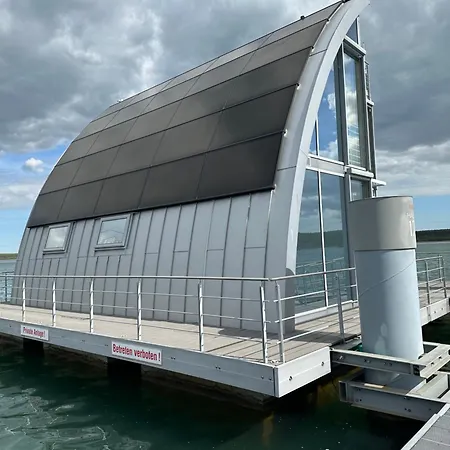 Schwimmende Haus