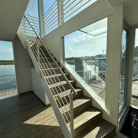 Schwimmende Haus