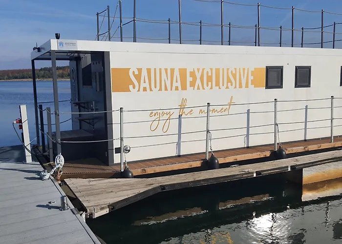 Schwimmende Haus فيلة