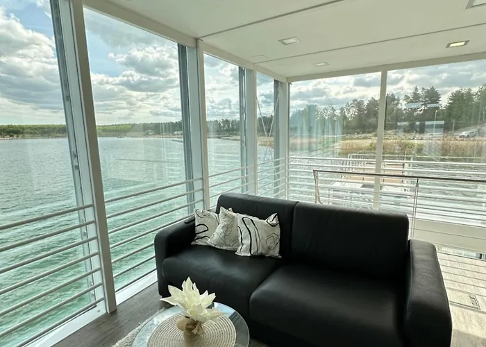 فيلة Schwimmende Haus