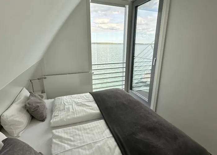 فيلة Schwimmende Haus