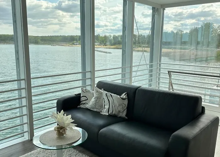 Schwimmende Haus فيلة Elsterheide