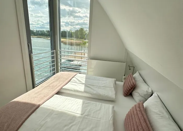 فيلة Schwimmende Haus *