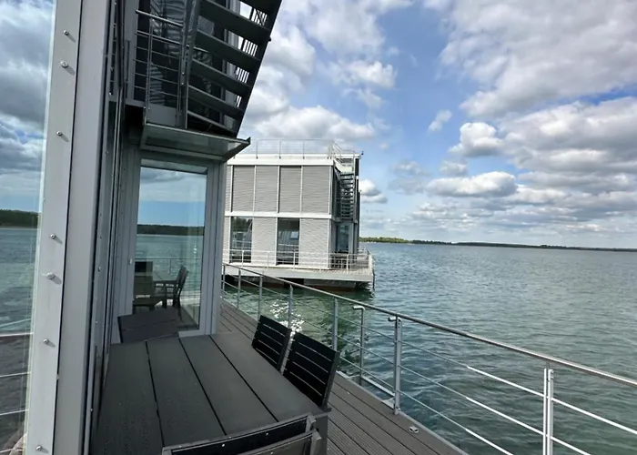 Schwimmende Haus فيلة Elsterheide